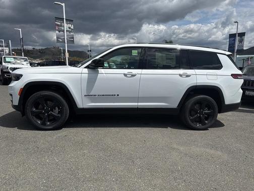 2025 Jeep Grand Cherokee L Laredo
