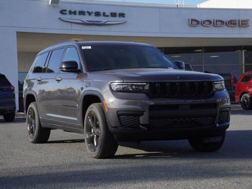 2025 Jeep Grand Cherokee L Laredo