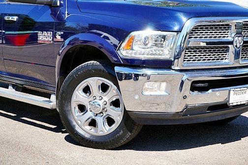 True Blue Pearlcoat 2017 RAM 3500 Laramie