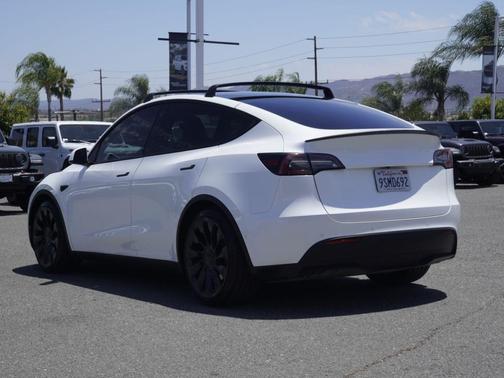 White 2022 Tesla Model Y Performance