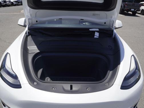 White 2022 Tesla Model Y Performance