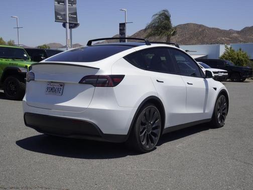 White 2022 Tesla Model Y Performance