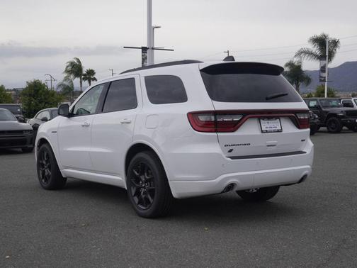 White Knuckle Clearcoat 2026 Dodge Durango GT HEMI V8
