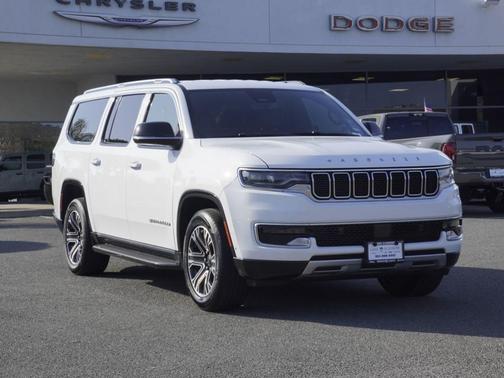 Bright White Clearcoat 2024 Jeep Wagoneer L Series II