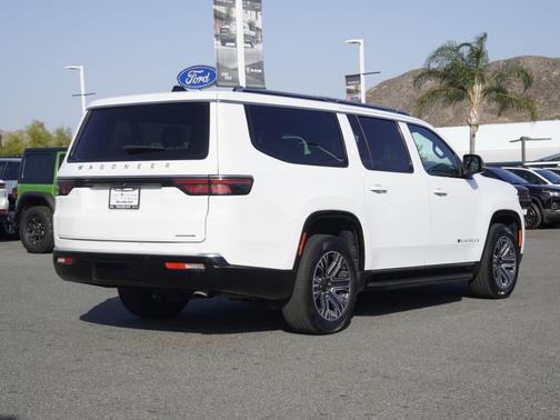 Bright White Clearcoat 2024 Jeep Wagoneer L Series II