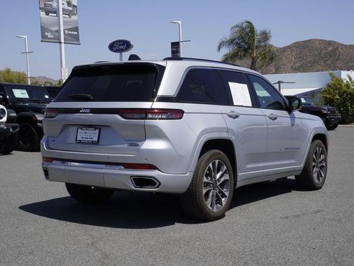 Silver Zynith 2024 Jeep Grand Cherokee 4xe Overland