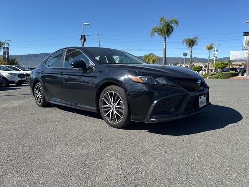2021 Toyota Camry SE Nightshade