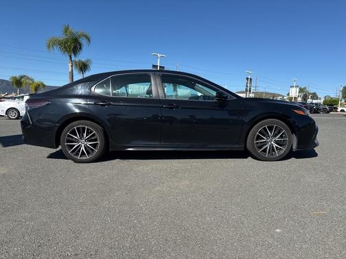 2021 Toyota Camry SE Nightshade