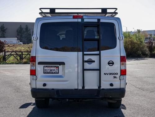 2021 Nissan NV Passenger NV3500 HD SL V8