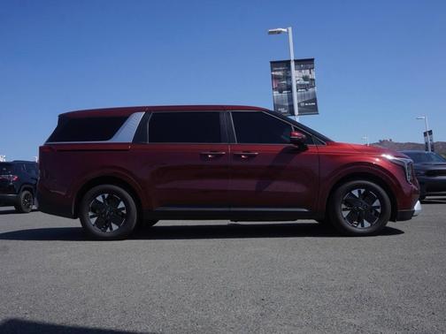2025 Kia Carnival Hybrid LXS