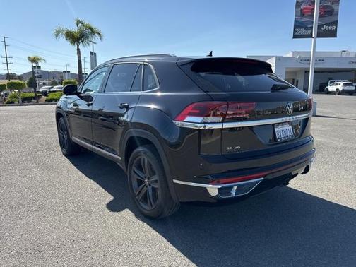 2021 Volkswagen Atlas Cross Sport 3.6L V6 SE w/Technology R-Line