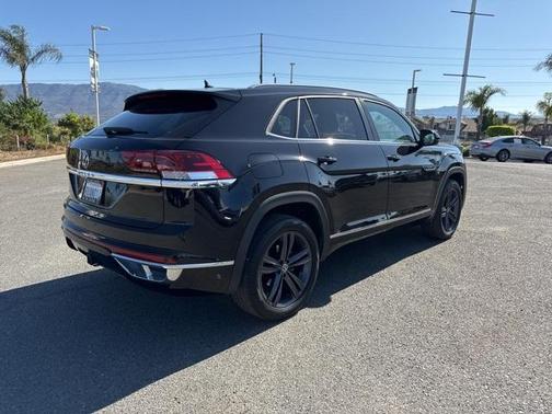 2021 Volkswagen Atlas Cross Sport 3.6L V6 SE w/Technology R-Line