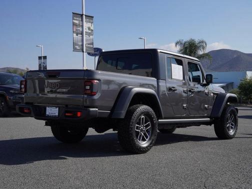 2024 Jeep Gladiator Mojave