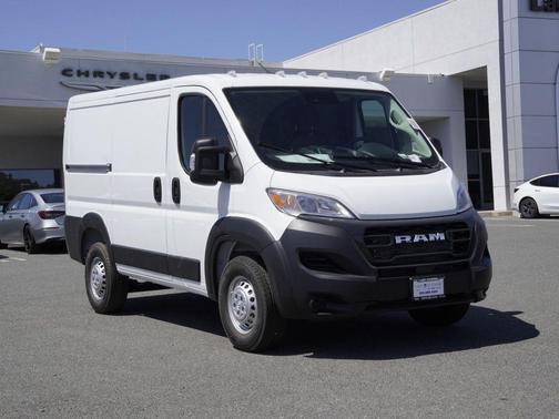 Bright White Clearcoat 2026 RAM ProMaster 1500 Low Roof