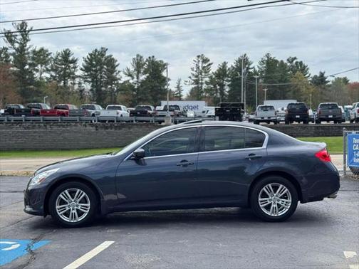 2011 INFINITI G37x Base