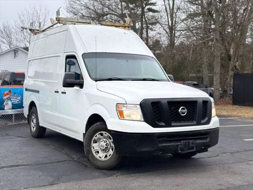 2013 Nissan NV Cargo NV3500 HD S V8