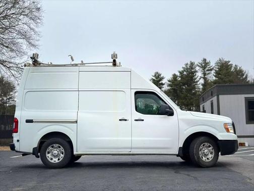 2013 Nissan NV Cargo NV3500 HD S V8