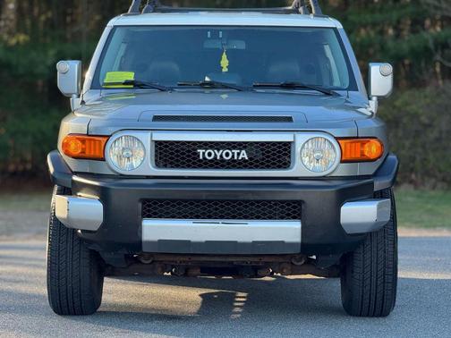 2010 Toyota FJ Cruiser Base