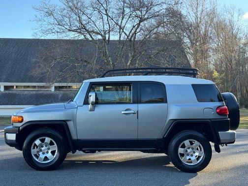 2010 Toyota FJ Cruiser Base