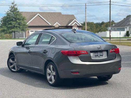 2014 Acura ILX 2.0L w/Premium Package