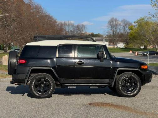Black 2008 Toyota FJ Cruiser Base