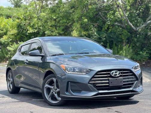 2019 Hyundai Veloster 2
