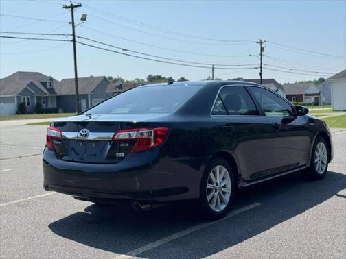 2014 Toyota Camry Hybrid XLE