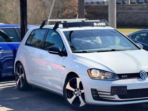 2015 Volkswagen Golf GTI 2.0T S 4-Door