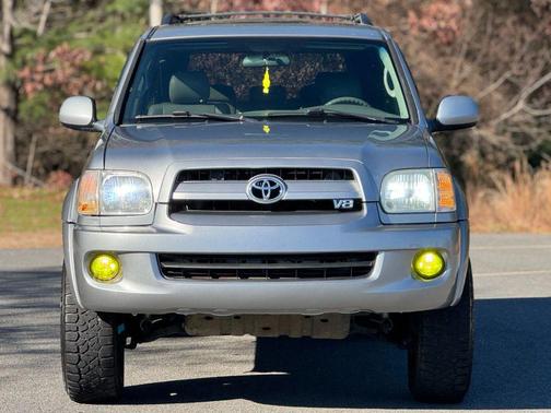 2007 Toyota Sequoia SR5