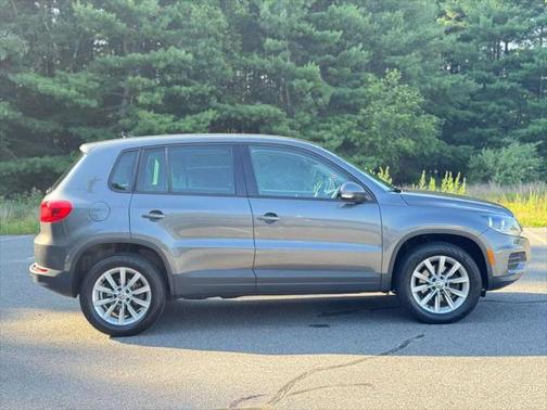 2014 Volkswagen Tiguan 2.0T SE 4MOTION