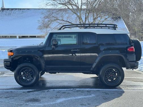 2014 Toyota FJ Cruiser Base