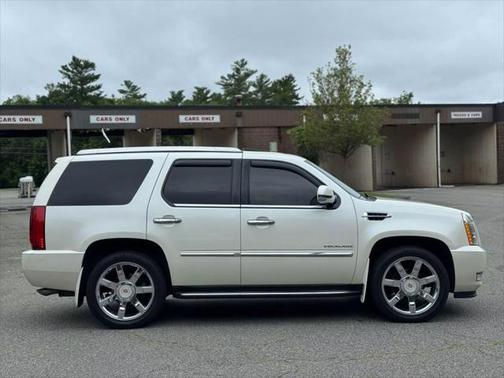 2014 Cadillac Escalade Sport