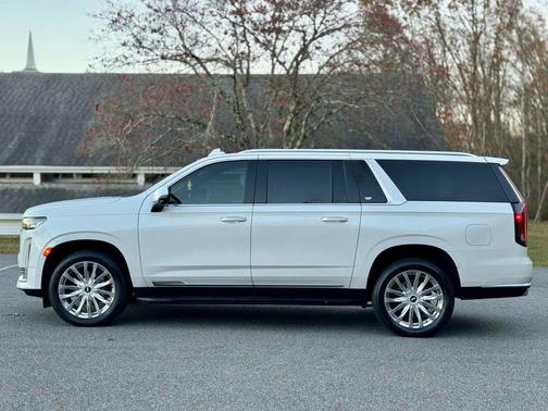 2021 Cadillac Escalade ESV Sport