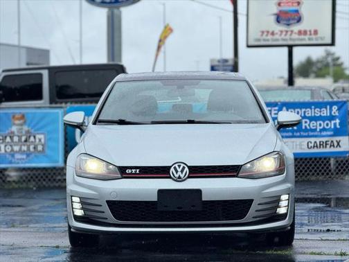 2015 Volkswagen Golf GTI 2.0T SE 2-Door