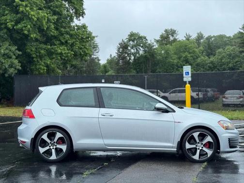 2015 Volkswagen Golf GTI 2.0T SE 2-Door