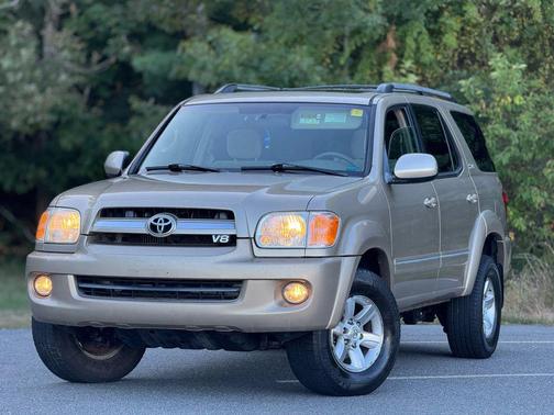 2005 Toyota Sequoia SR5