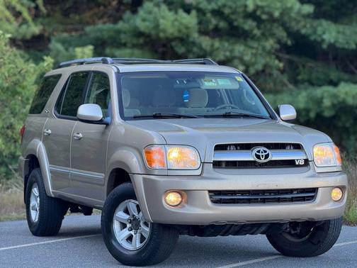 2005 Toyota Sequoia SR5