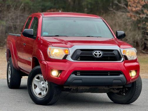 2015 Toyota Tacoma Base