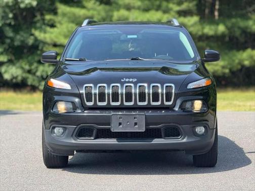 2015 Jeep Cherokee Sport