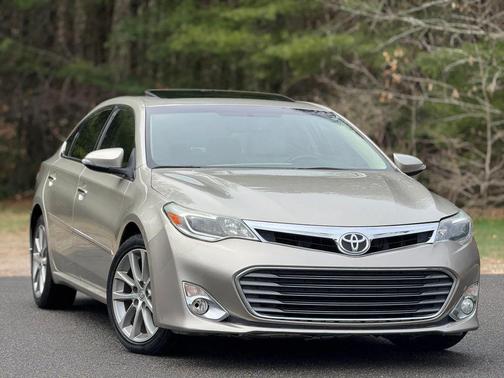 Creme Brulee Mica 2014 Toyota Avalon XLE Touring