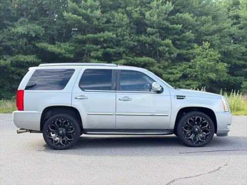 2011 Cadillac Escalade Sport