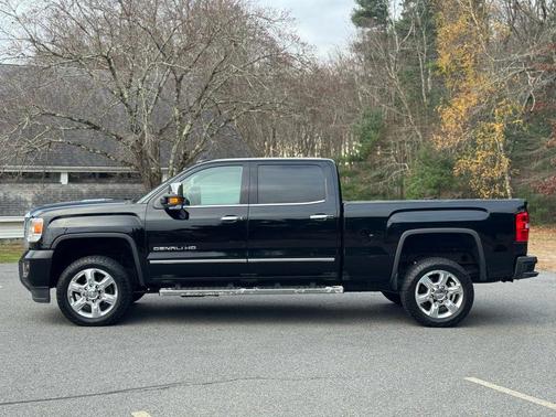 2018 GMC Sierra 2500 Denali