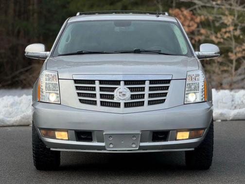 2011 Cadillac Escalade Luxury