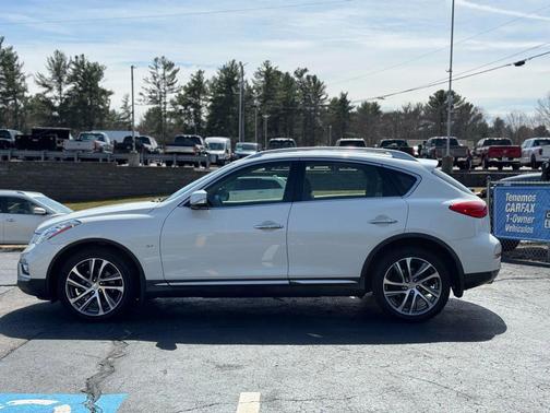 2016 INFINITI QX50 Base