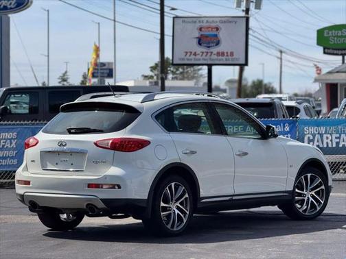 2016 INFINITI QX50 Base