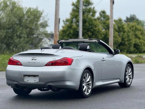2012 INFINITI G37 Base