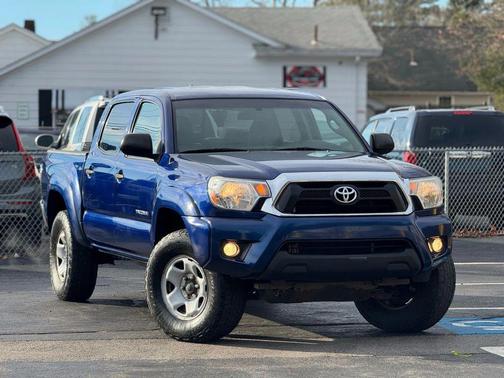 2015 Toyota Tacoma Base