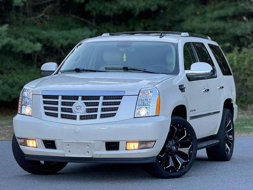 2013 Cadillac Escalade Luxury