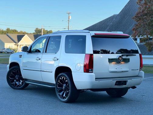 2013 Cadillac Escalade Luxury