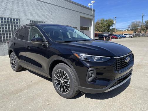 2026 Ford Escape PLUG-IN